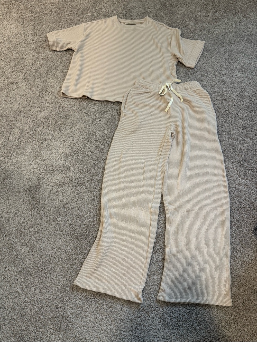 Zenana Outfitters Beige Waffle-Knit Short Sleeve Pajama Set